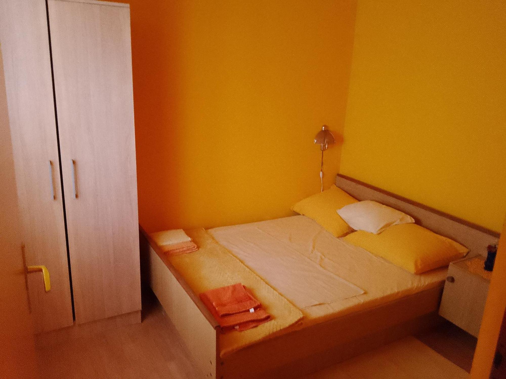 Apartments Velo ヴェリ・ロシニュ エクステリア 写真